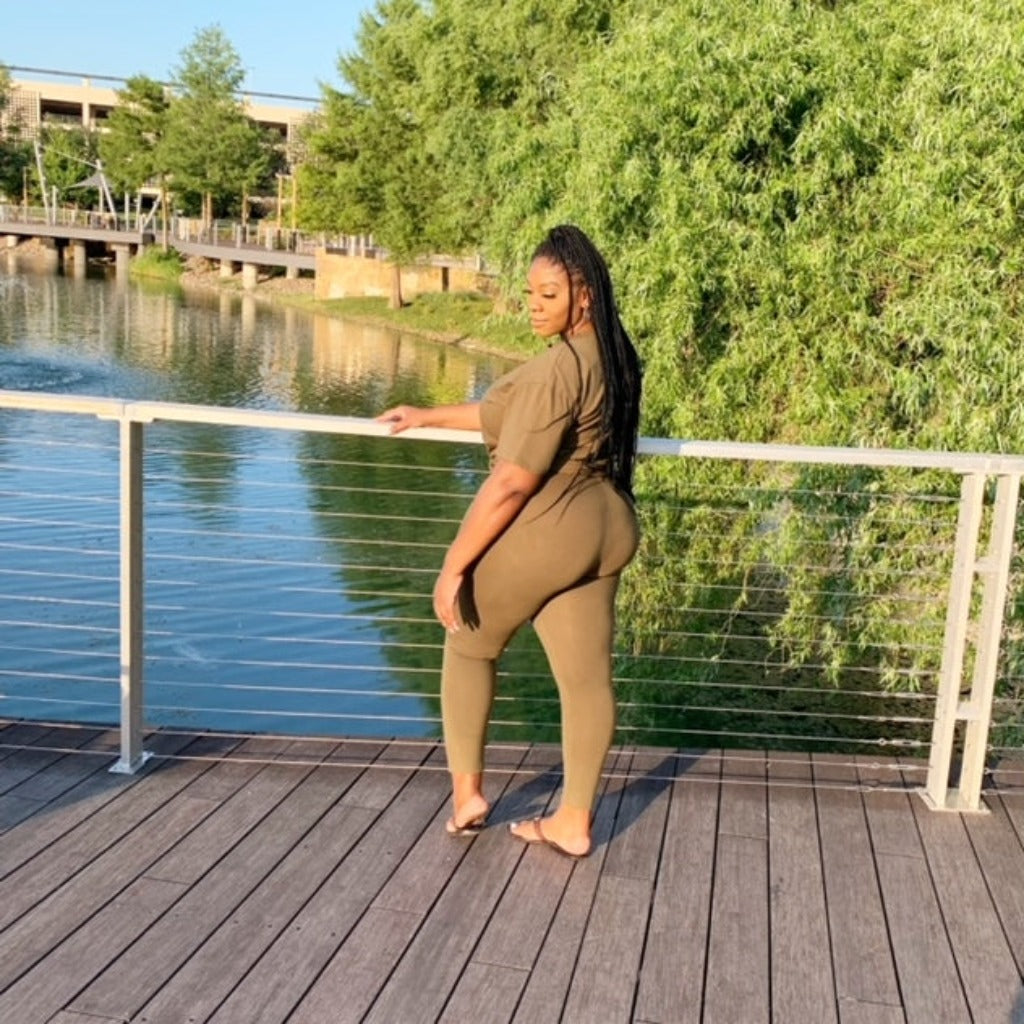two piece legging set outfit worn by curvy women at lake